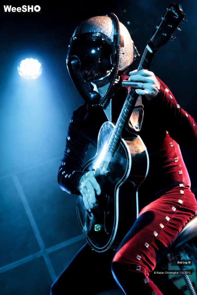 29/30 photos du spectacle Bob Log III