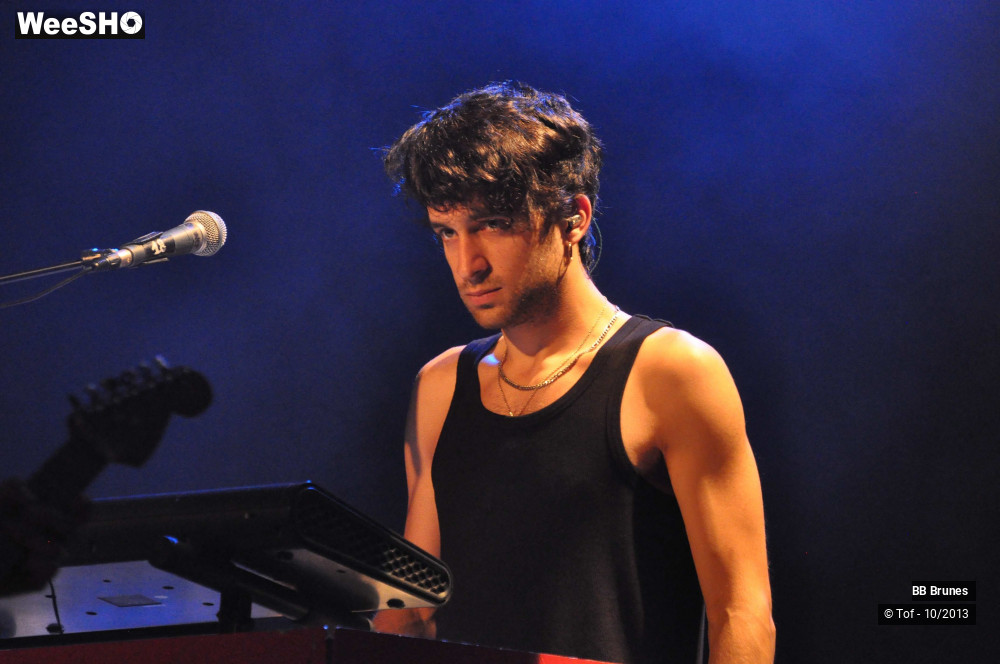 10/55 photos du spectacle BB Brunes