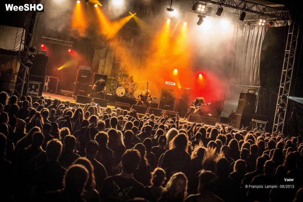 20/35 photos du spectacle Vader