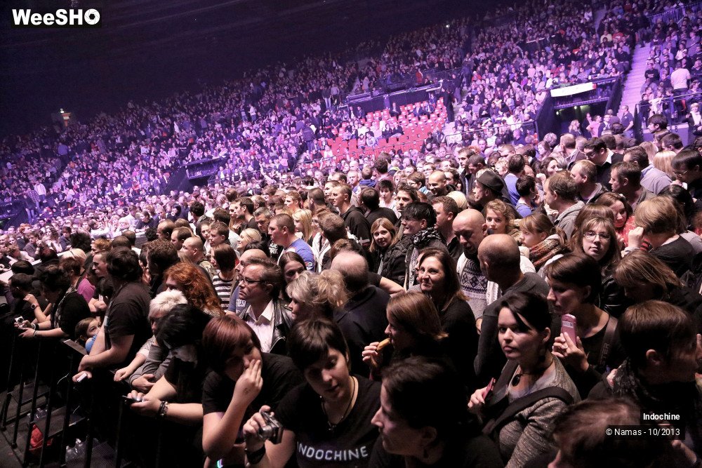 17/35 photos du spectacle Indochine