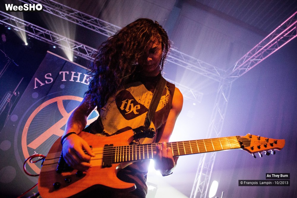 3/44 photos du spectacle As They Burn