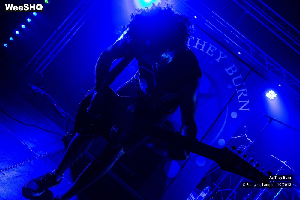 8/44 photos du spectacle As They Burn