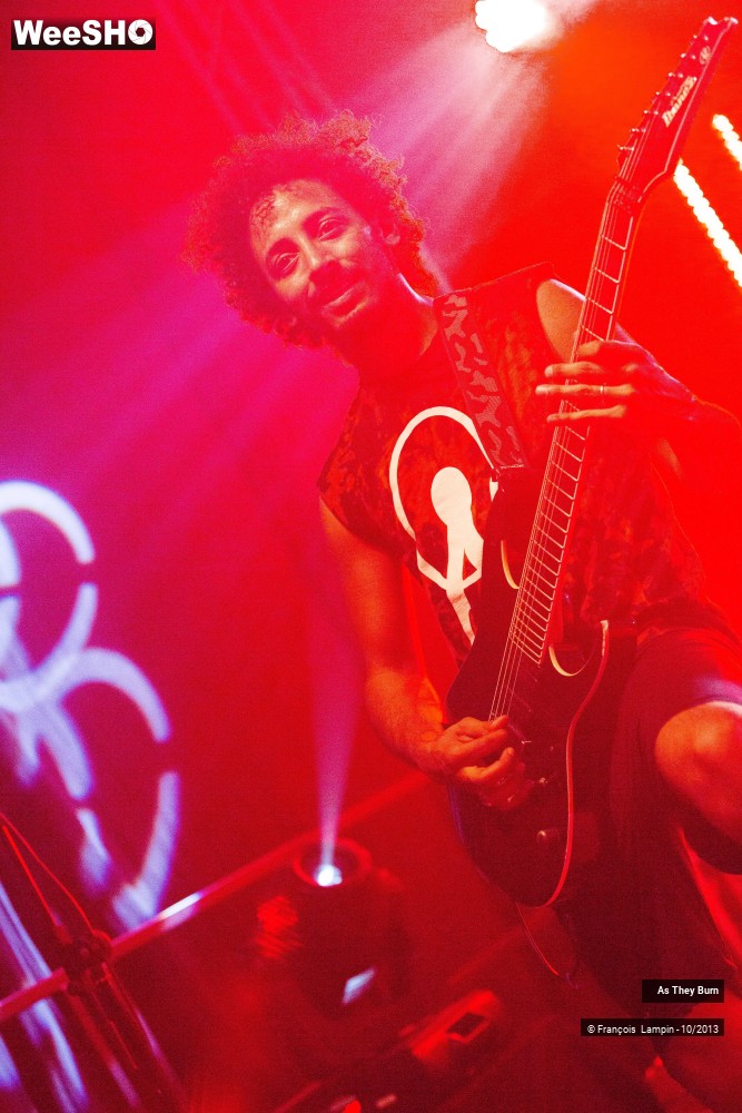 9/44 photos du spectacle As They Burn