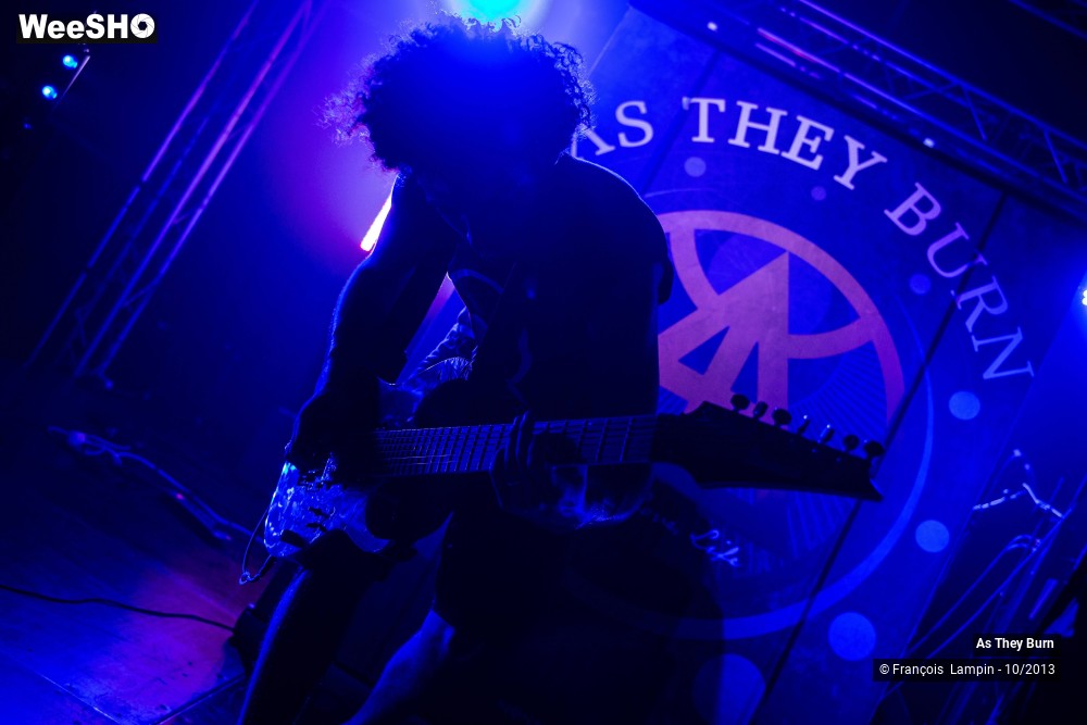 20/44 photos du spectacle As They Burn