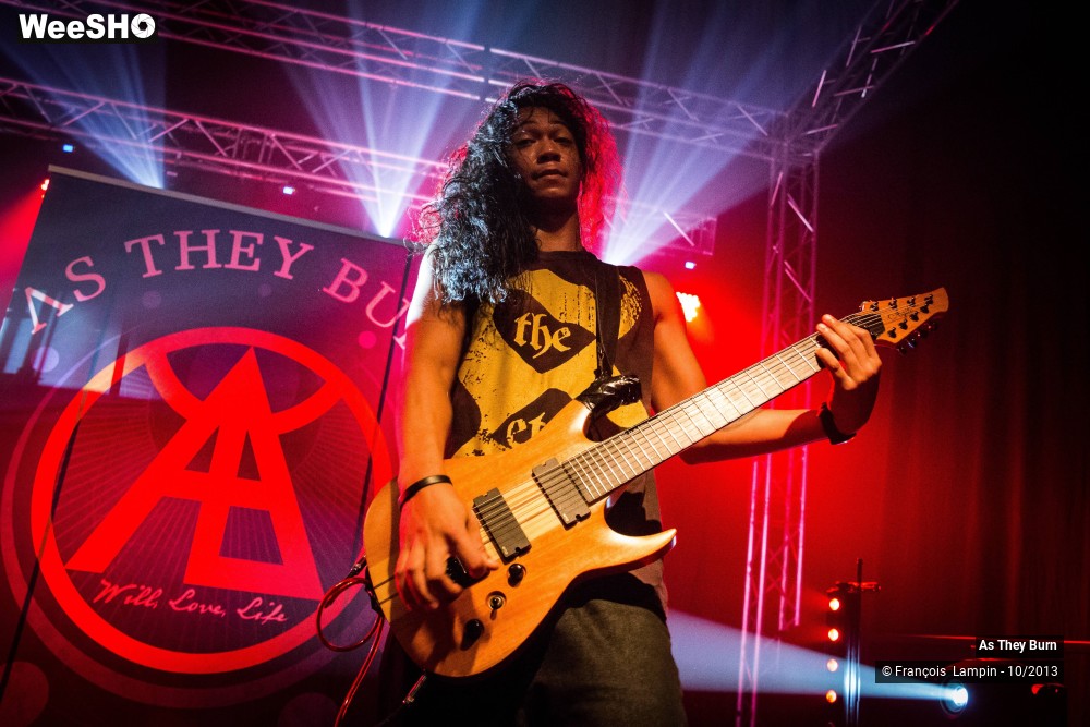 23/44 photos du spectacle As They Burn