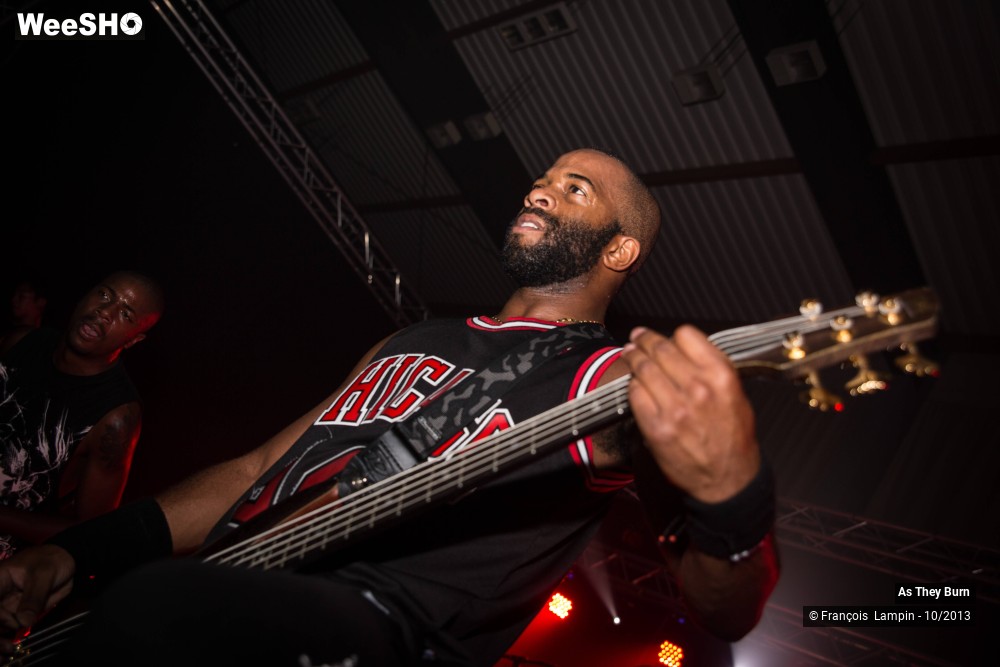 24/44 photos du spectacle As They Burn