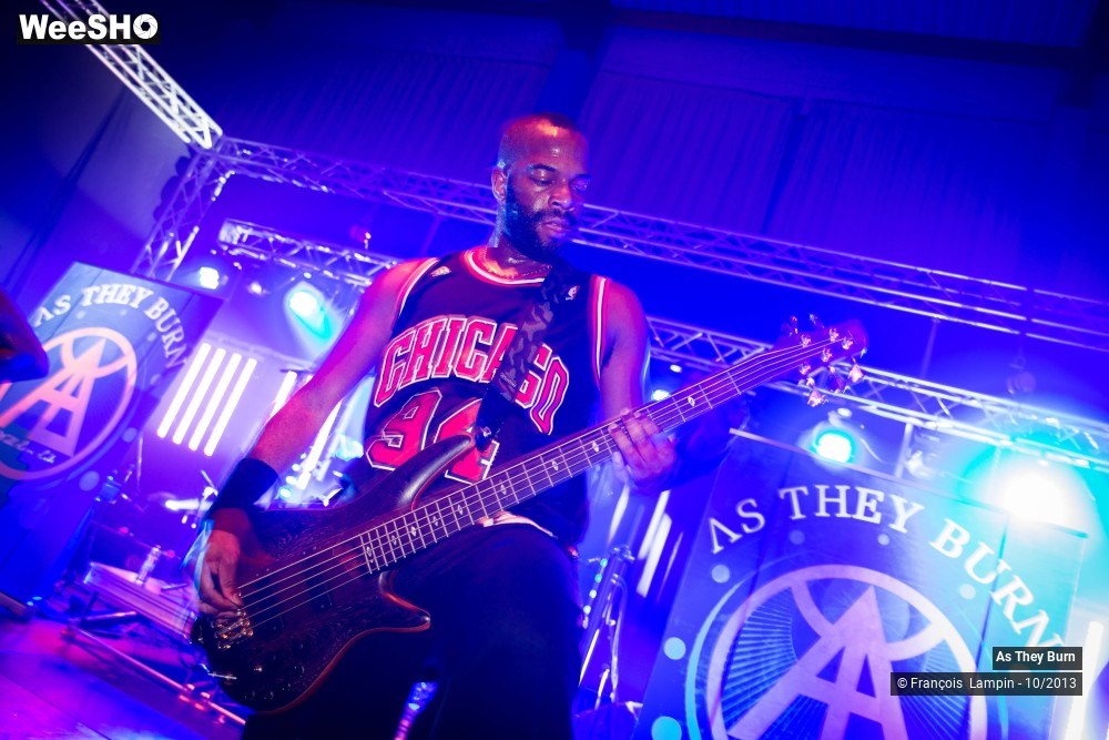 34/44 photos du spectacle As They Burn