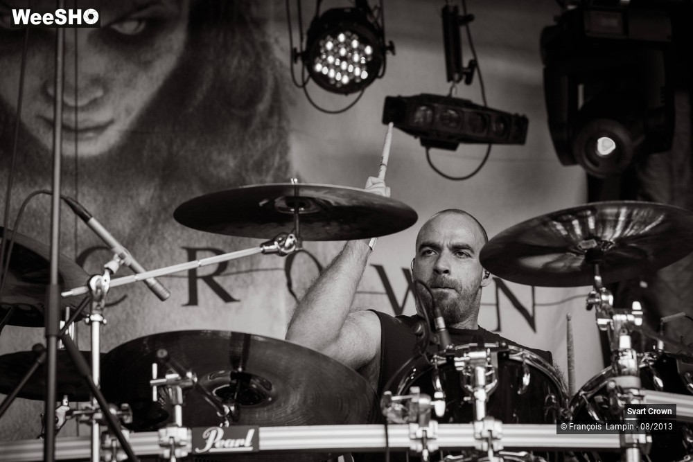 14/31 photos du spectacle Svart Crown