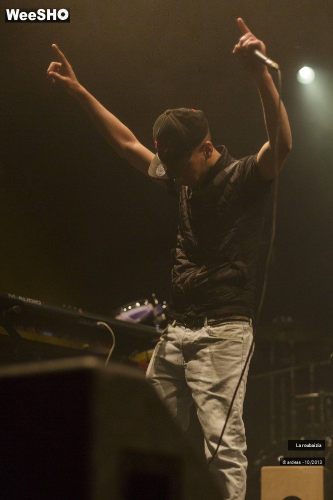 16/19 photos du spectacle La roubaizia