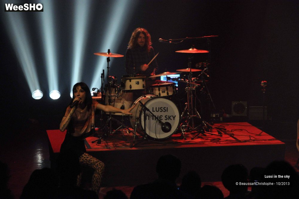 39/46 photos du spectacle Lussi in the Sky