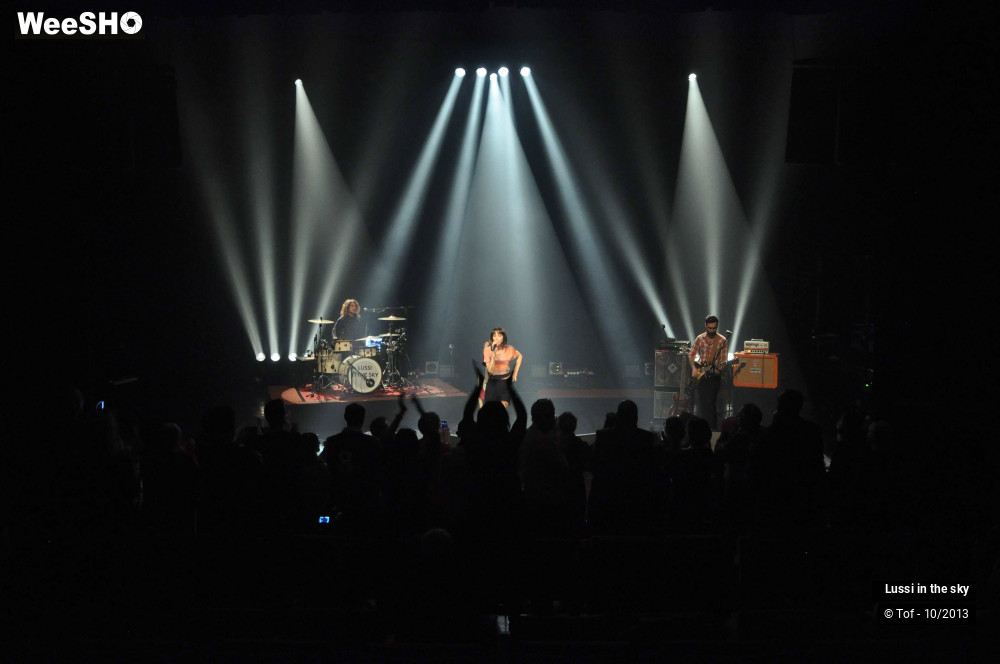 13/46 photos du spectacle Lussi in the Sky