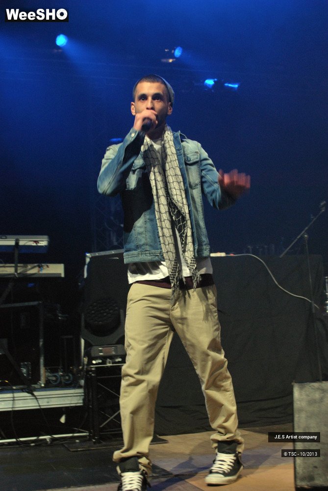 18/21 photos du spectacle J.E.S Artist compagny