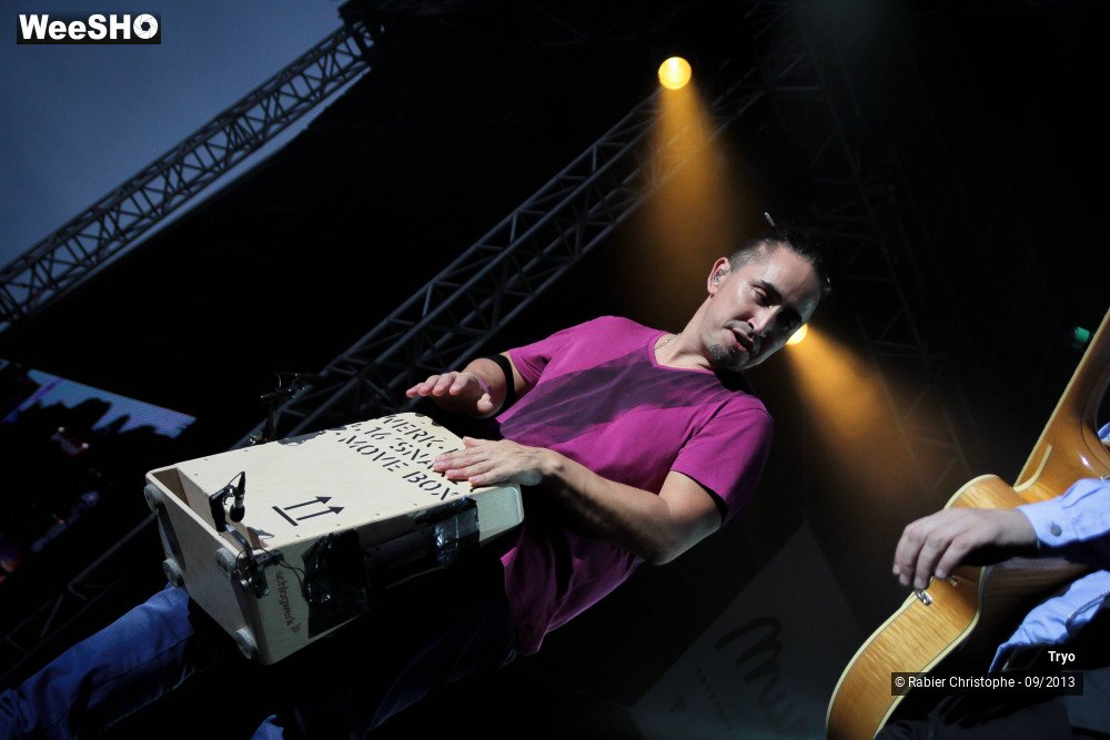 11/44 photos du spectacle Tryo