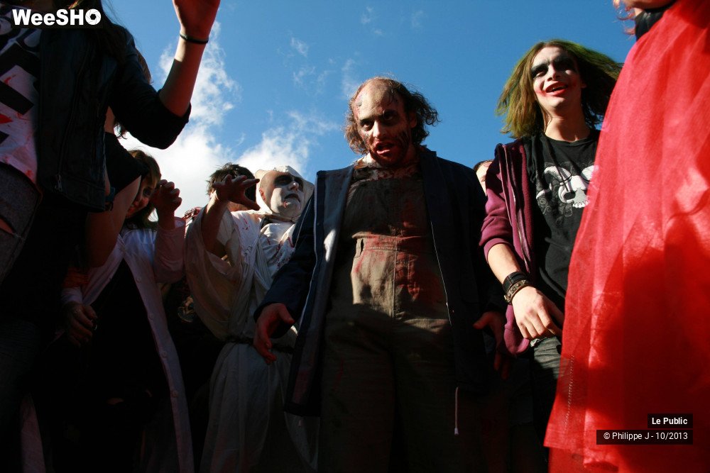 1/50 photos du spectacle Zombie Walk 1