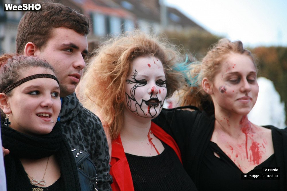 27/50 photos du spectacle Zombie Walk 1