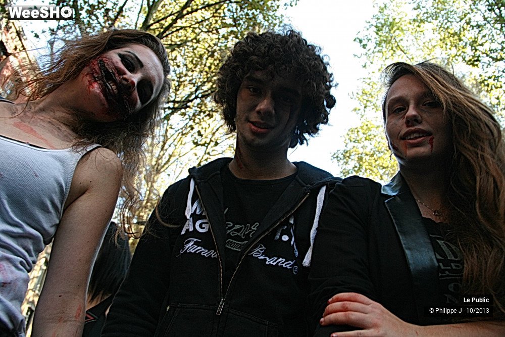 6/38 photos du spectacle Zombie Walk 2