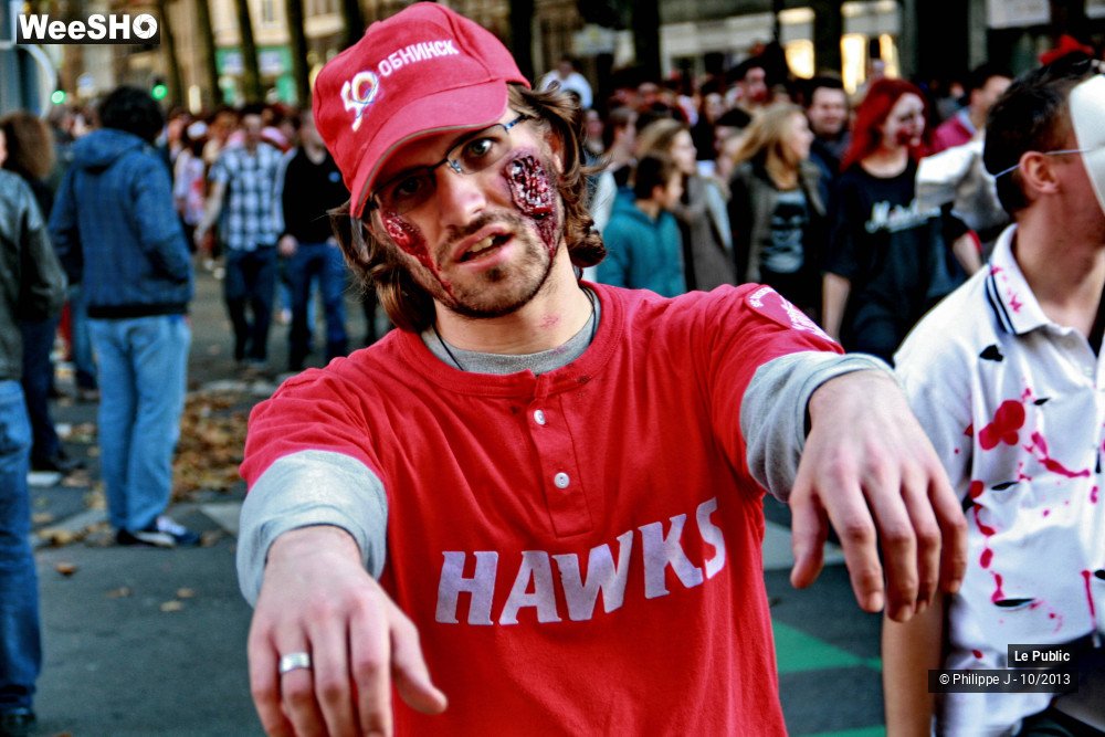 27/38 photos du spectacle Zombie Walk 2