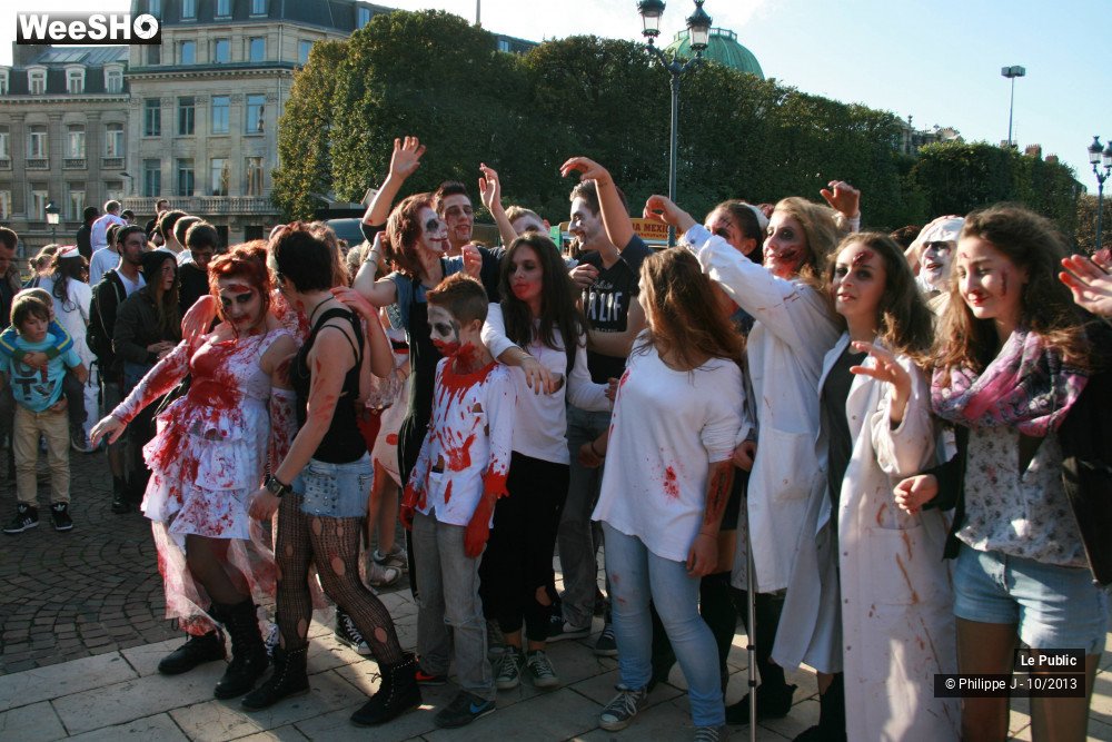 28/38 photos du spectacle Zombie Walk 2