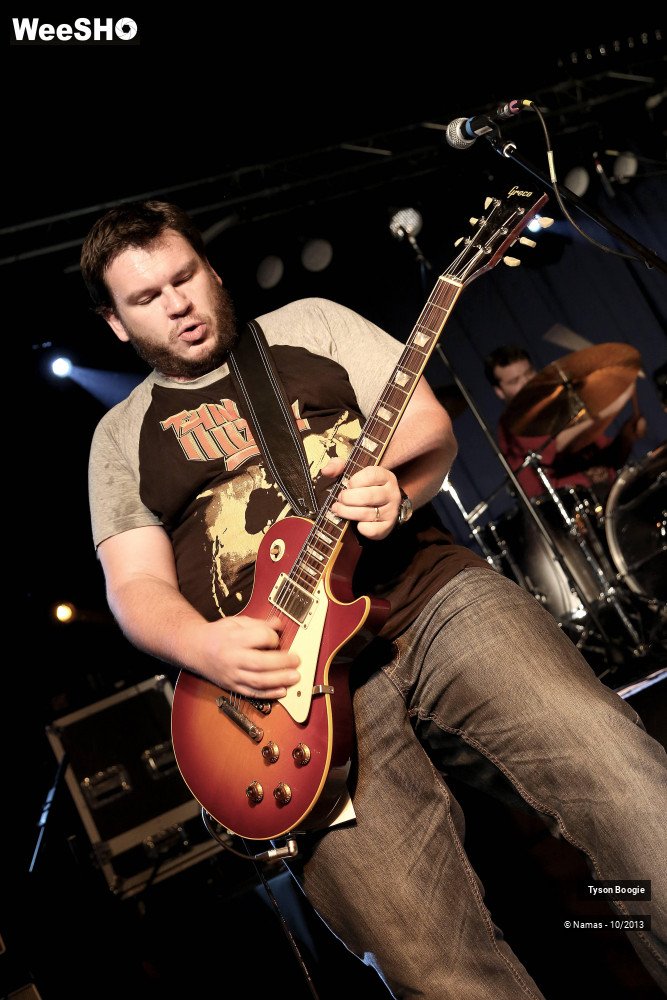 19/20 photos du spectacle Tyson Boogie