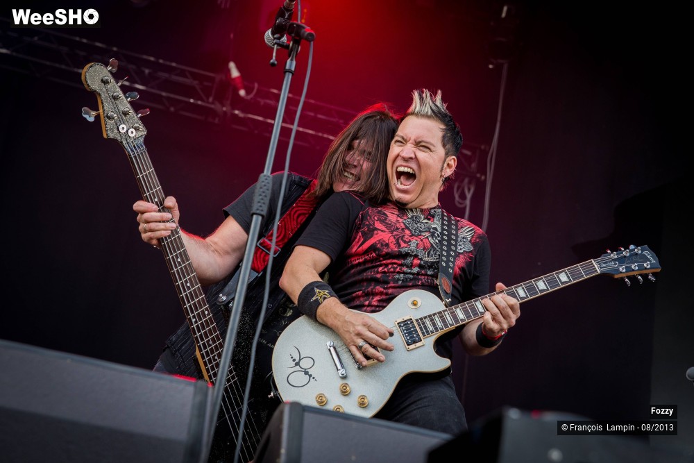 40/43 photos du spectacle Fozzy