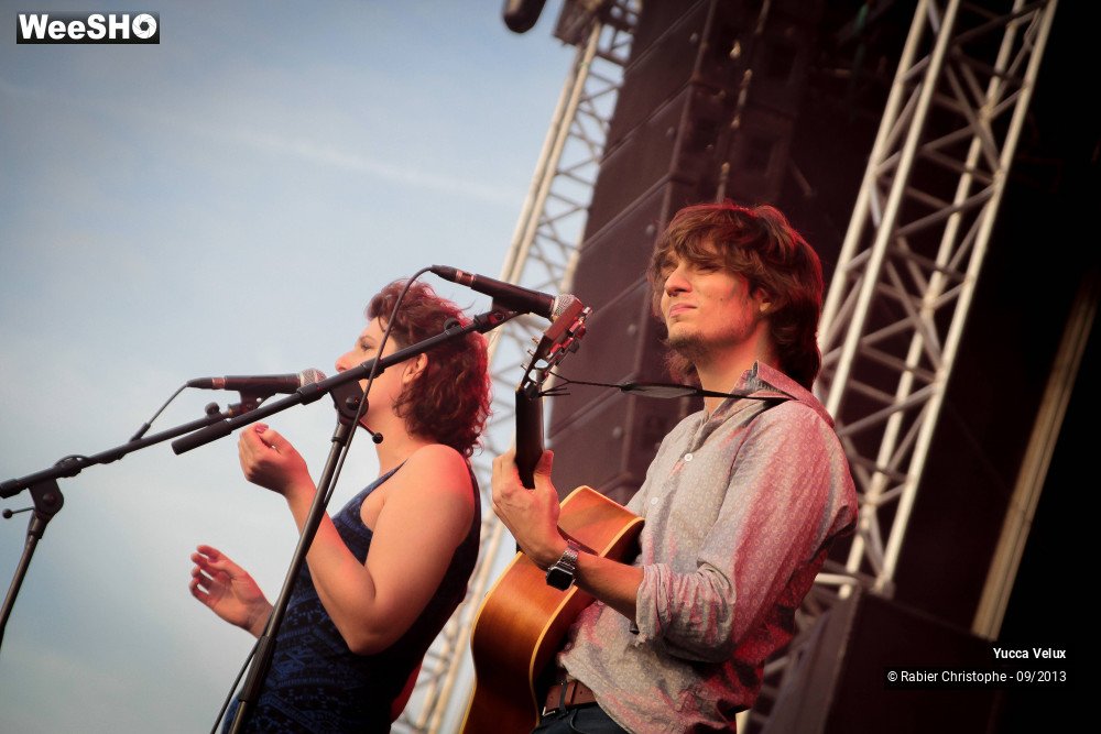 6/33 photos du spectacle Yucca Velux