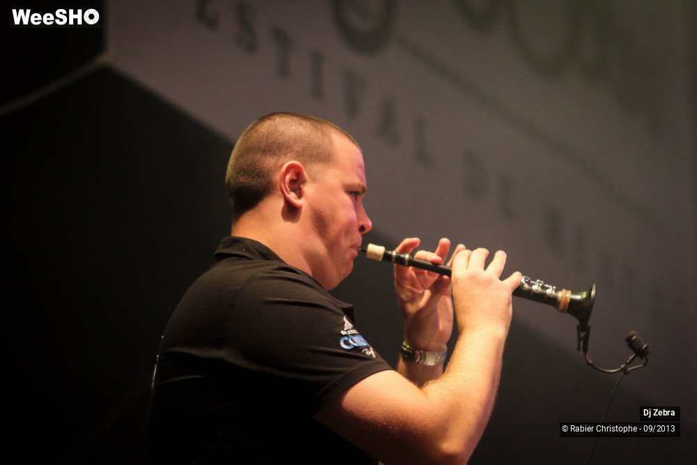 11/44 photos du spectacle Zebra et les souffleuses