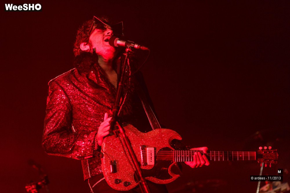 16/50 photos du spectacle M