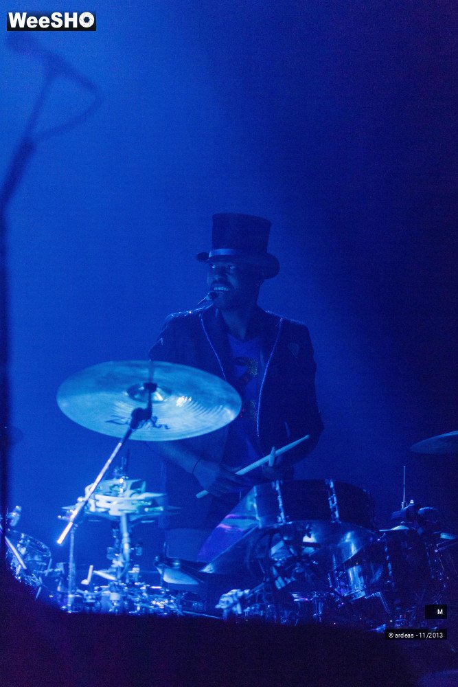 37/50 photos du spectacle M