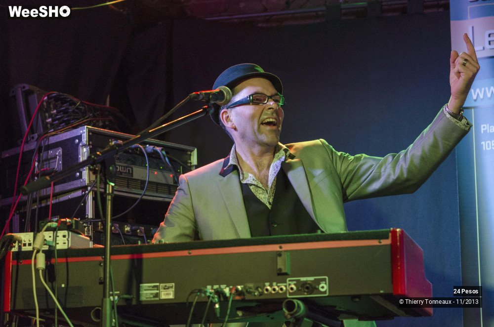 8/50 photos du spectacle 24 Pesos