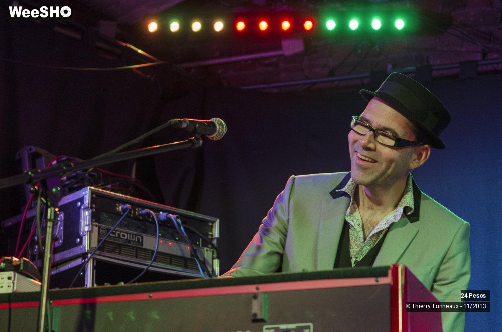 37/50 photos du spectacle 24 Pesos