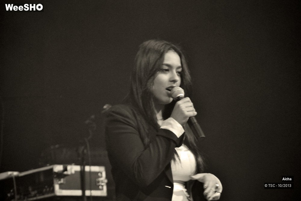 2/5 photos du spectacle  Aicha
