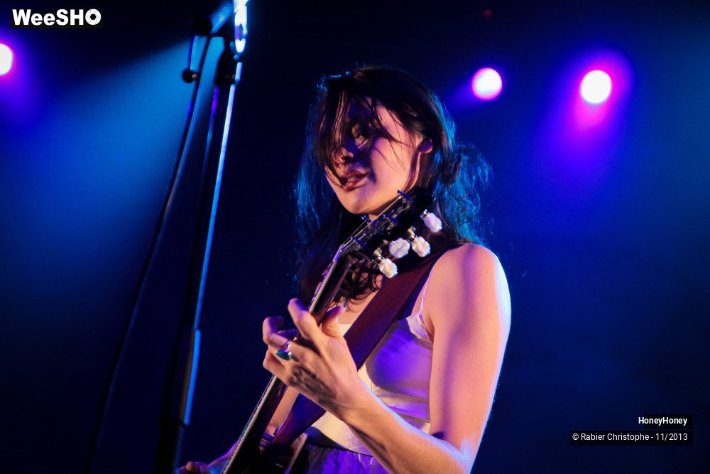 23/35 photos du spectacle HoneyHoney
