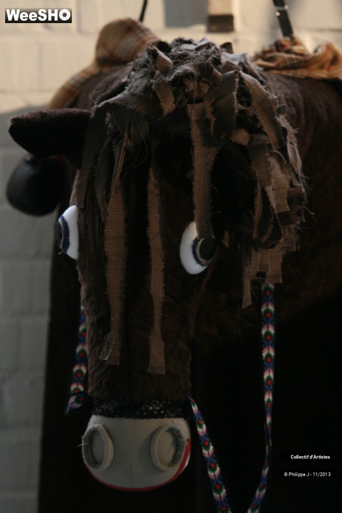 9/39 photos du spectacle Happy Birthday Galerie Perrotin