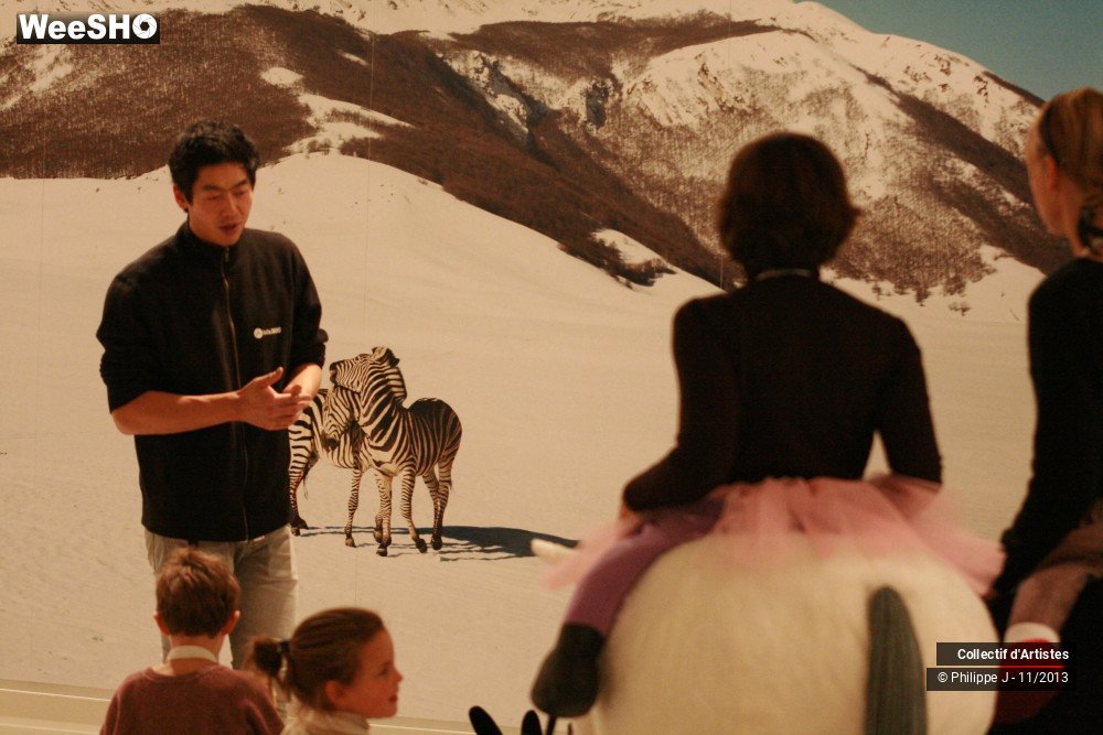 13/39 photos du spectacle Happy Birthday Galerie Perrotin