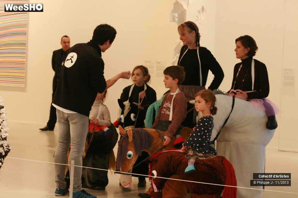 14/39 photos du spectacle Happy Birthday Galerie Perrotin