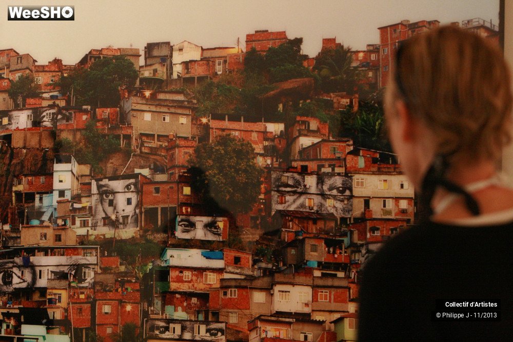 16/39 photos du spectacle Happy Birthday Galerie Perrotin