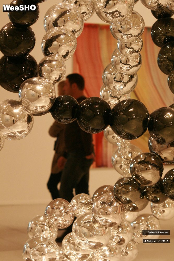 35/39 photos du spectacle Happy Birthday Galerie Perrotin