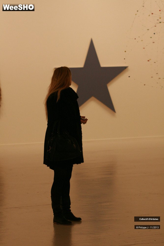 36/39 photos du spectacle Happy Birthday Galerie Perrotin