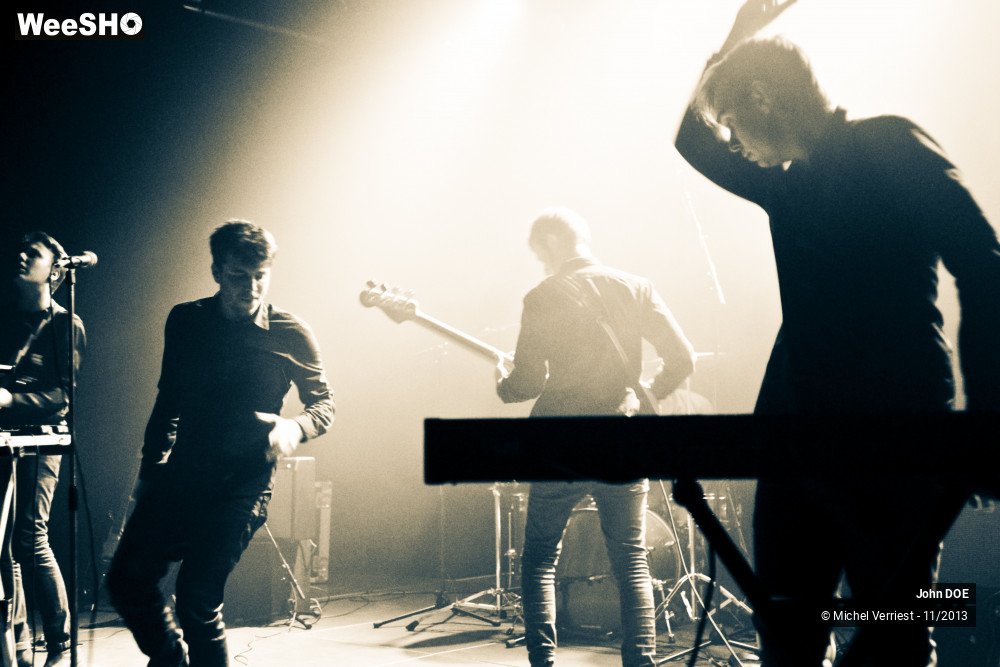 2/40 photos du spectacle John DOE