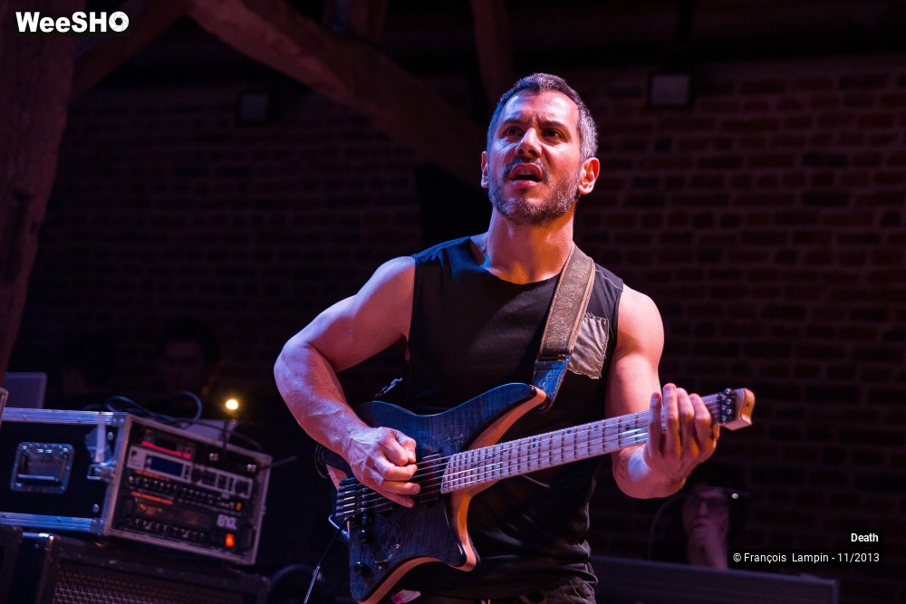 8/44 photos du spectacle Death