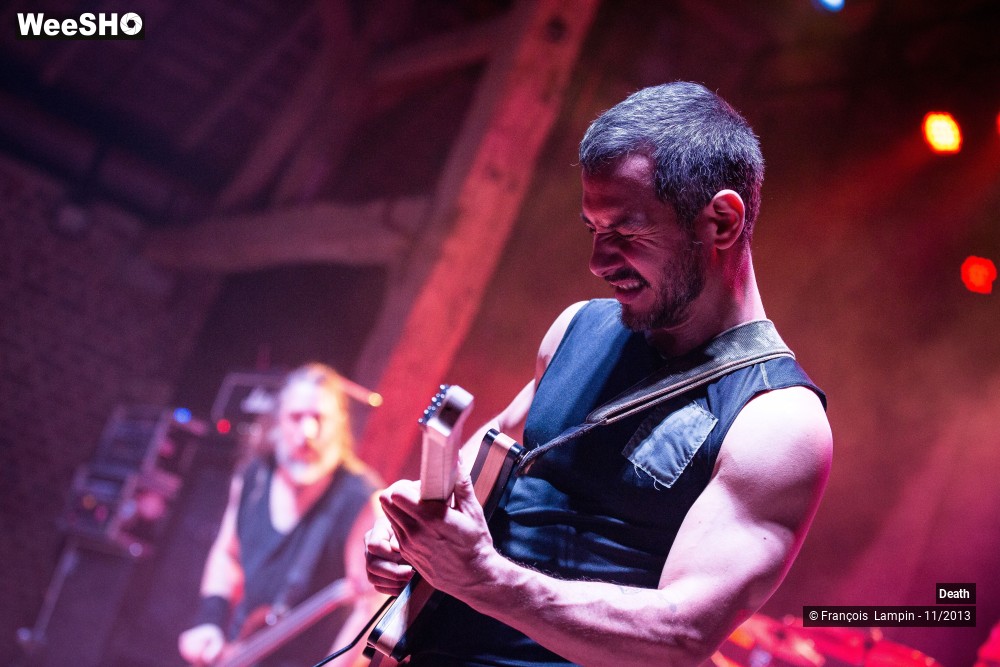 20/44 photos du spectacle Death