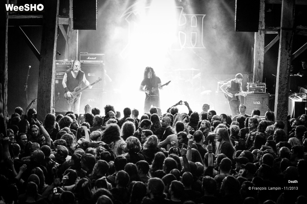 29/44 photos du spectacle Death