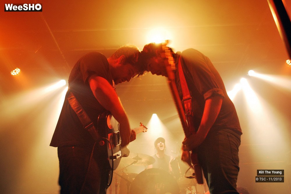 25/46 photos du spectacle Kill the Young