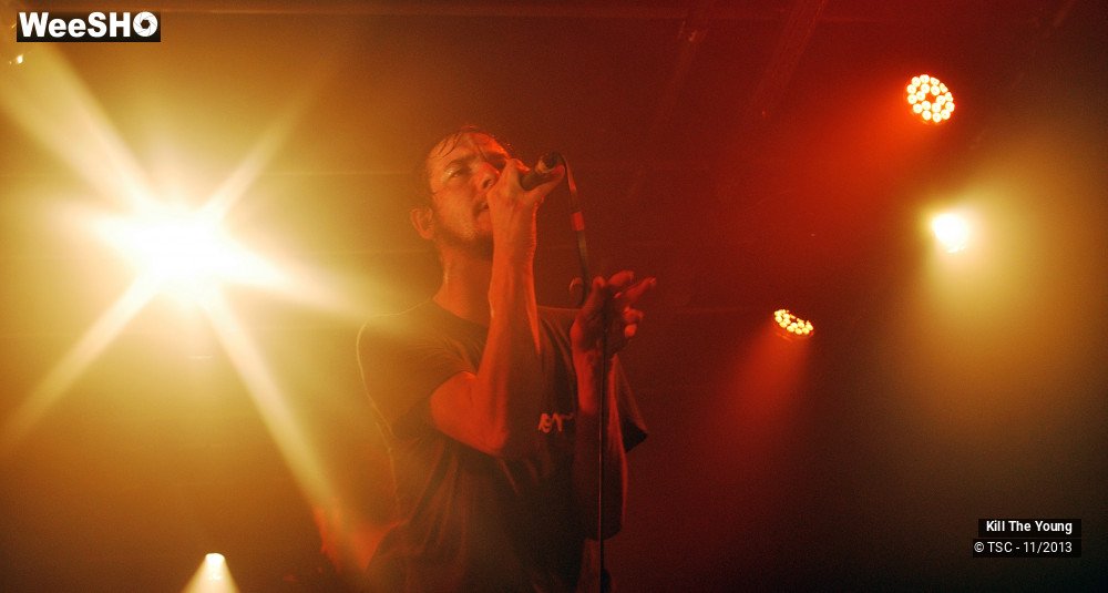 37/46 photos du spectacle Kill the Young
