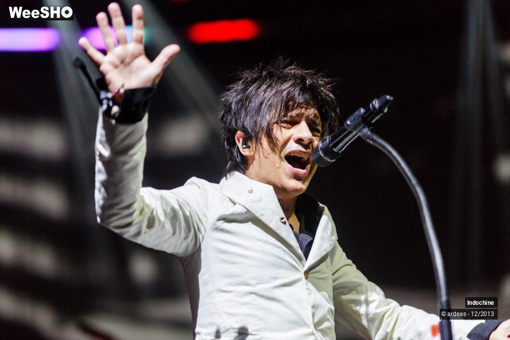 9/45 photos du spectacle Indochine