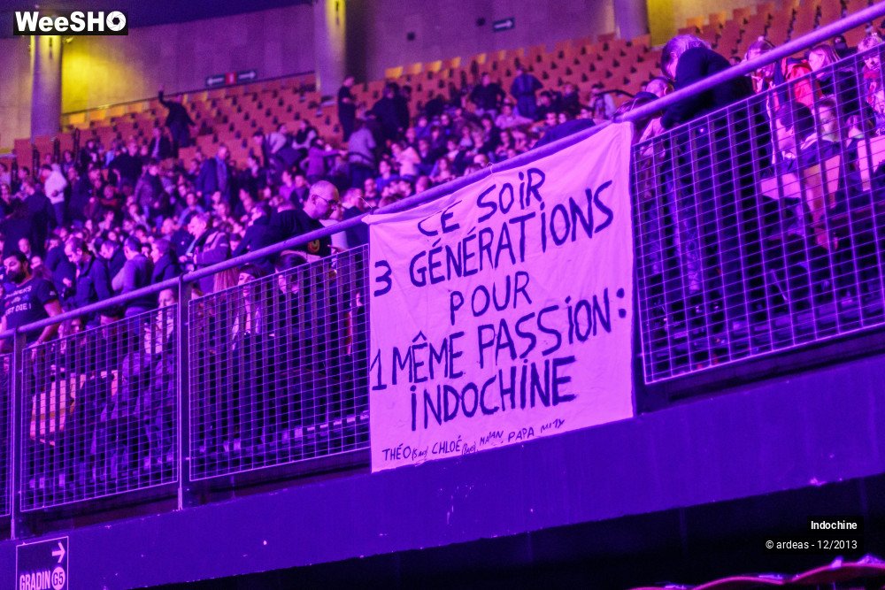 13/45 photos du spectacle Indochine