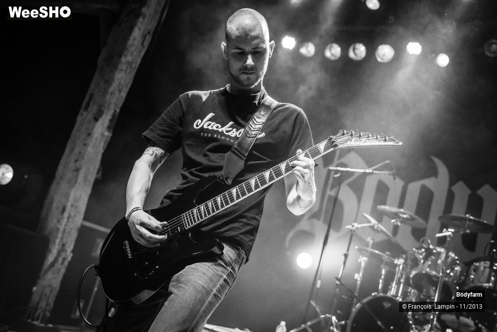 2/32 photos du spectacle Bodyfarm