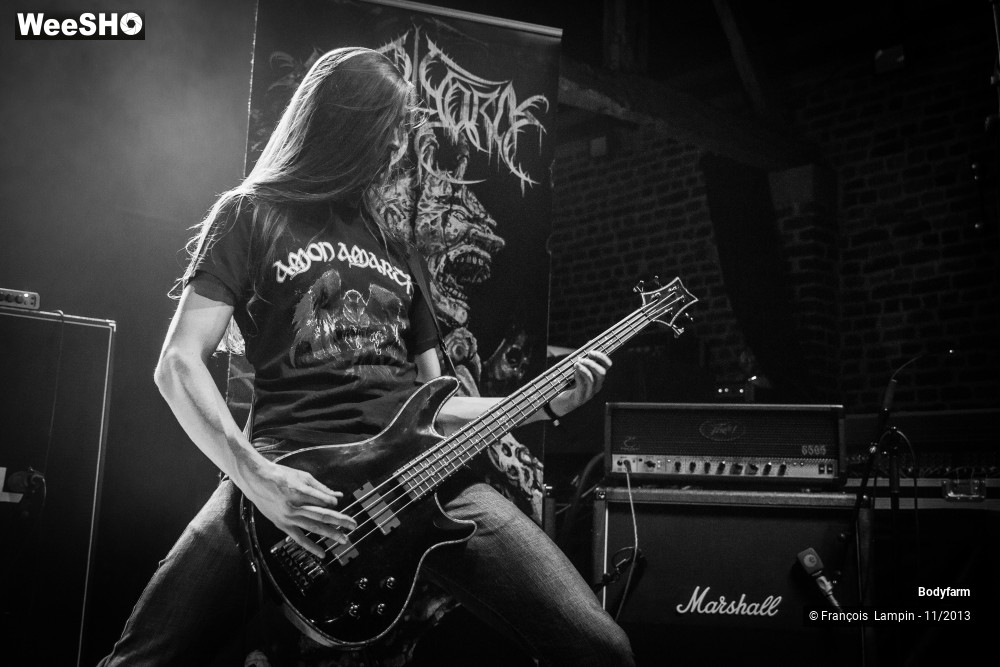 7/32 photos du spectacle Bodyfarm