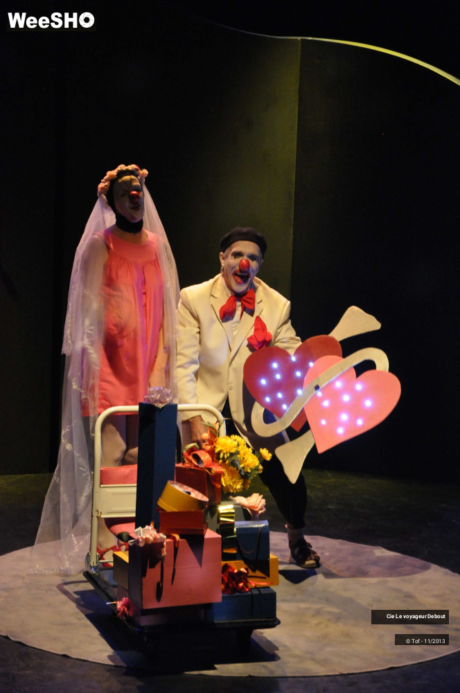 11/59 photos du spectacle Les Jours Heureux