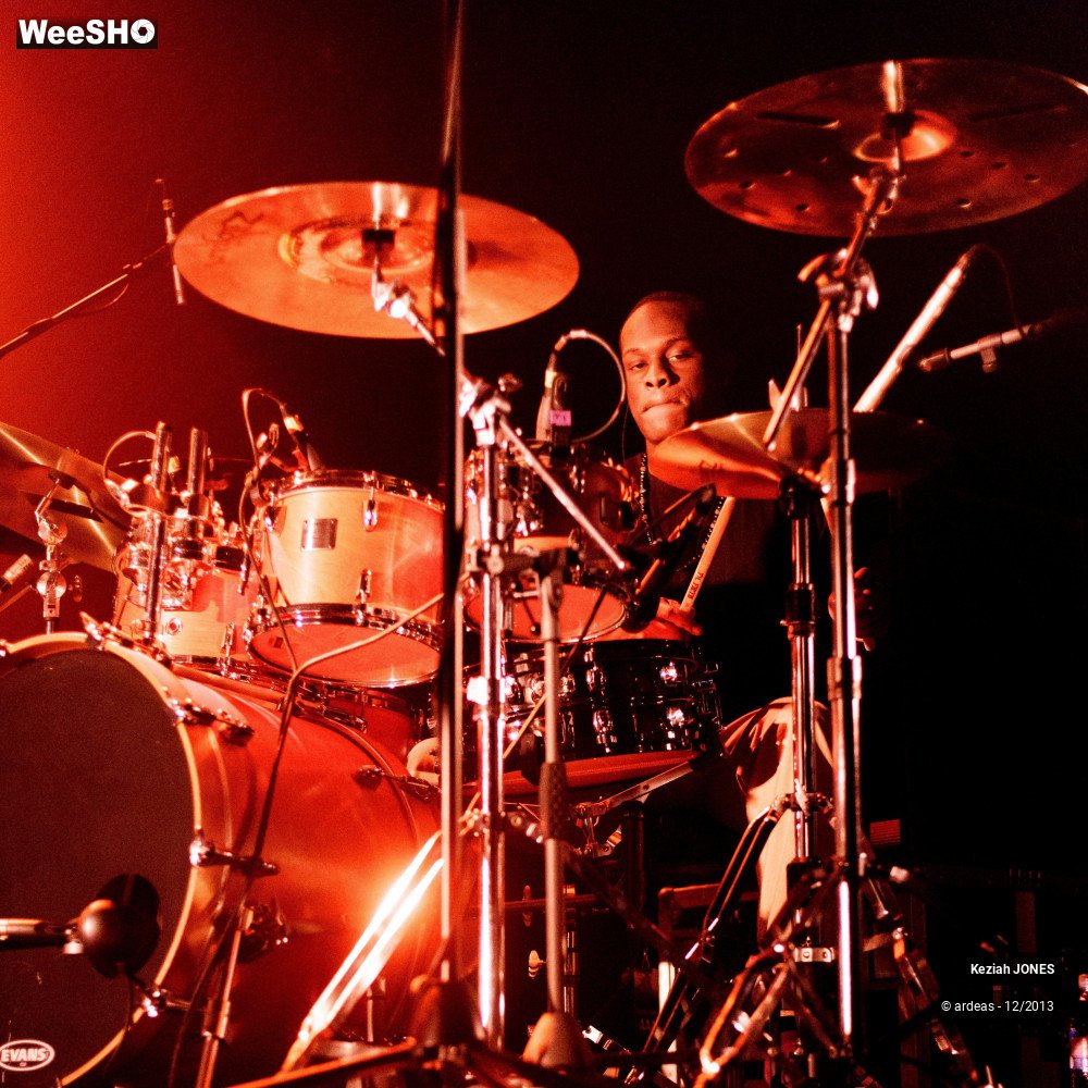 15/50 photos du spectacle Keziah Jones